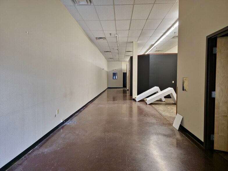 More Photos Of 514 E Pershing Ave, Riverton Freestanding For Lease