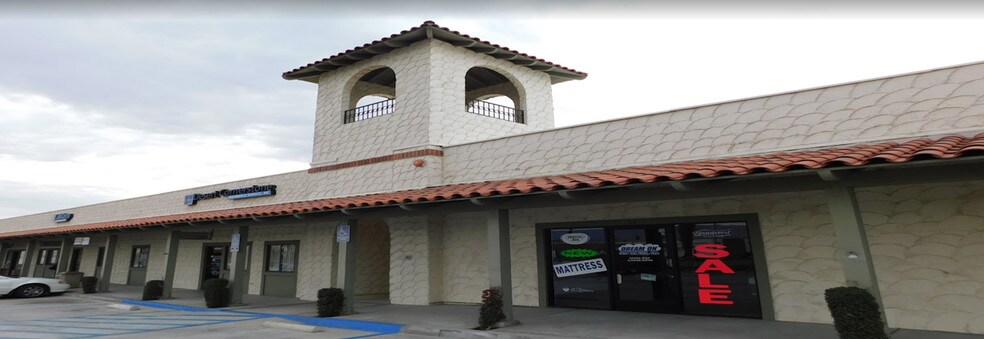 More Photos Of 81-557 Doctor Carreon Blvd, Indio Storefront Retail Office For Lease