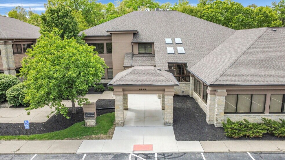More Photos Of 8080 Ravines Edge Ct, Columbus Medical For Lease