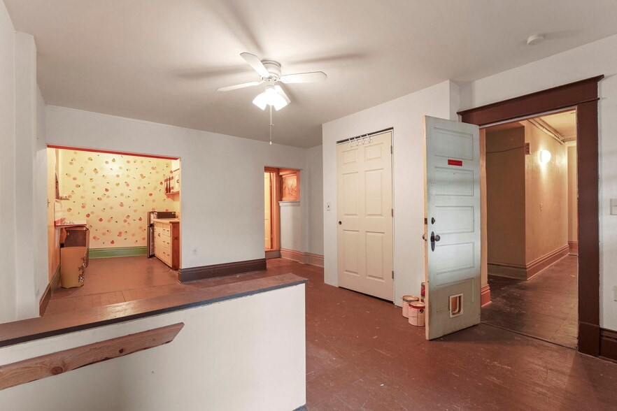 More Photos Of , Spokane General Retail For Sale