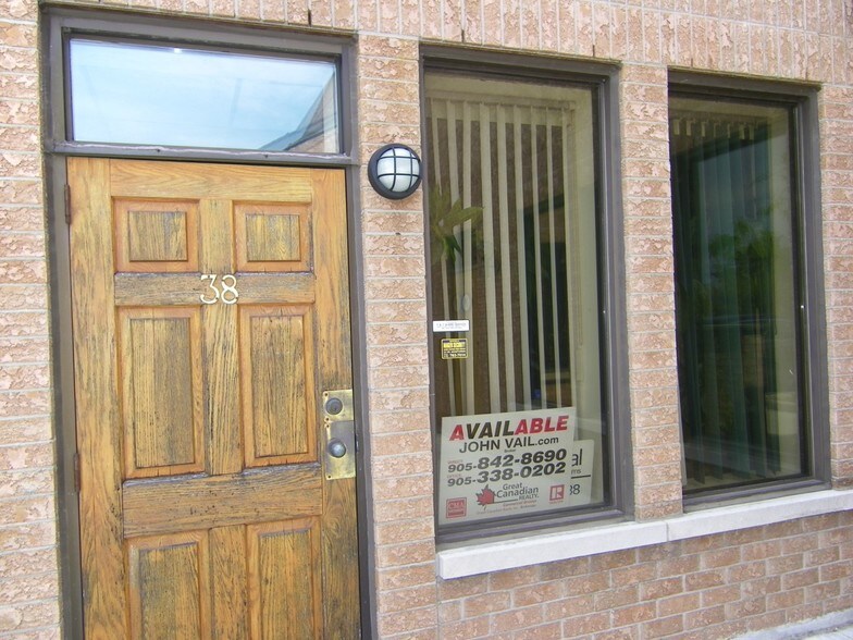 More Photos Of 2861 Sherwood Heights Dr, Oakville Light Distribution For Lease