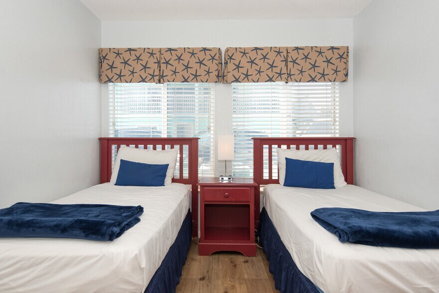 More Photos Of 3201 Hill St, New Smyrna Beach Hotel For Sale