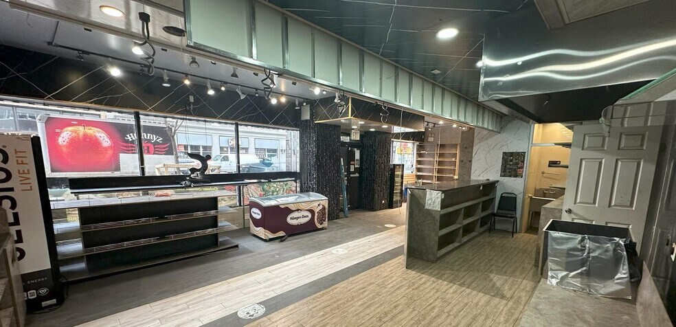 More Photos Of 77 E 12th St, New York Apartments For Lease