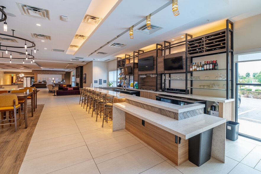 More Photos Of 470 S Martin St, Longmont Hotel For Sale