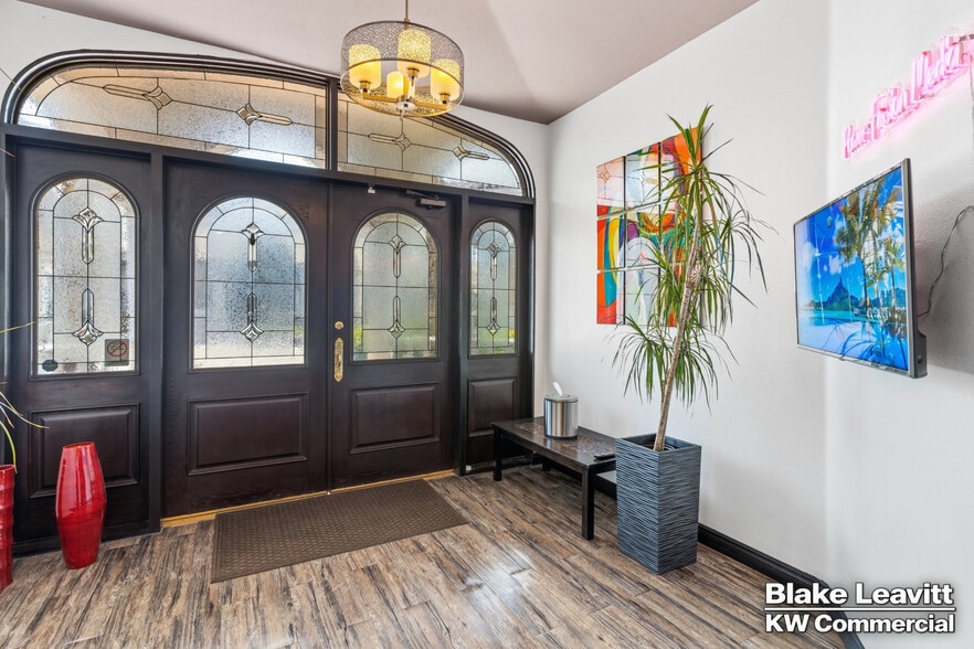 More Photos Of 5844 S Pecos Rd, Las Vegas Medical For Sale