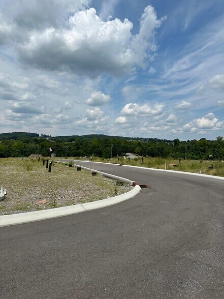 More Photos Of 55 Manchester Blvd, Lebanon Land For Sale
