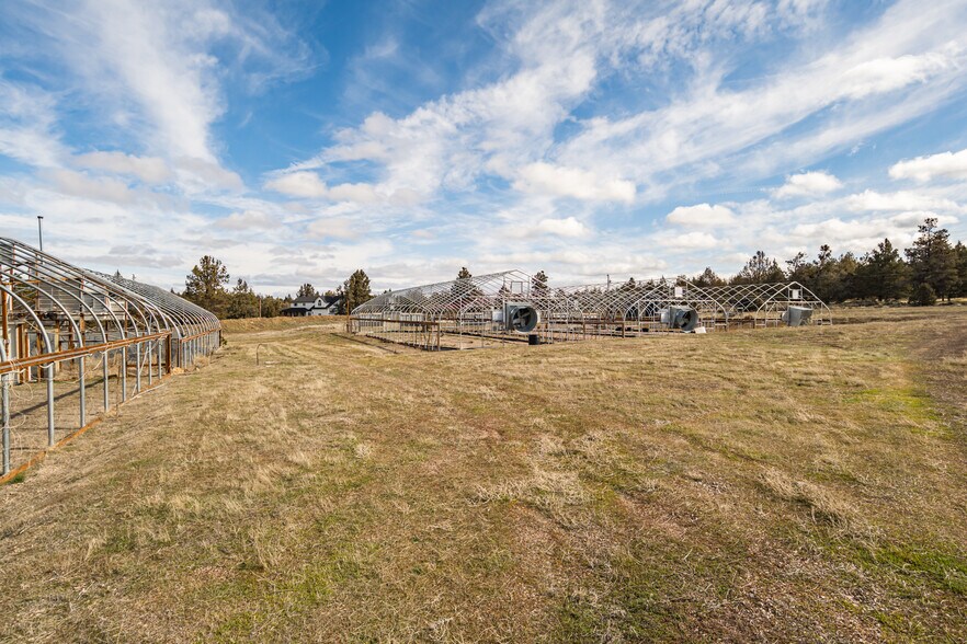 More Photos Of 65320 US 20, Bend Winery Vineyard For Sale