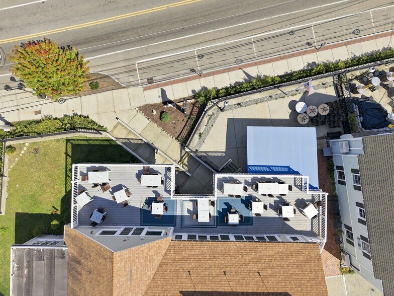 More Photos Of 170 Water St, Plymouth Storefront For Lease