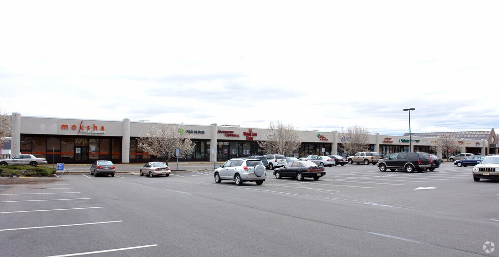 More Photos Of 1665a Oak Tree Rd, Edison Unknown For Lease