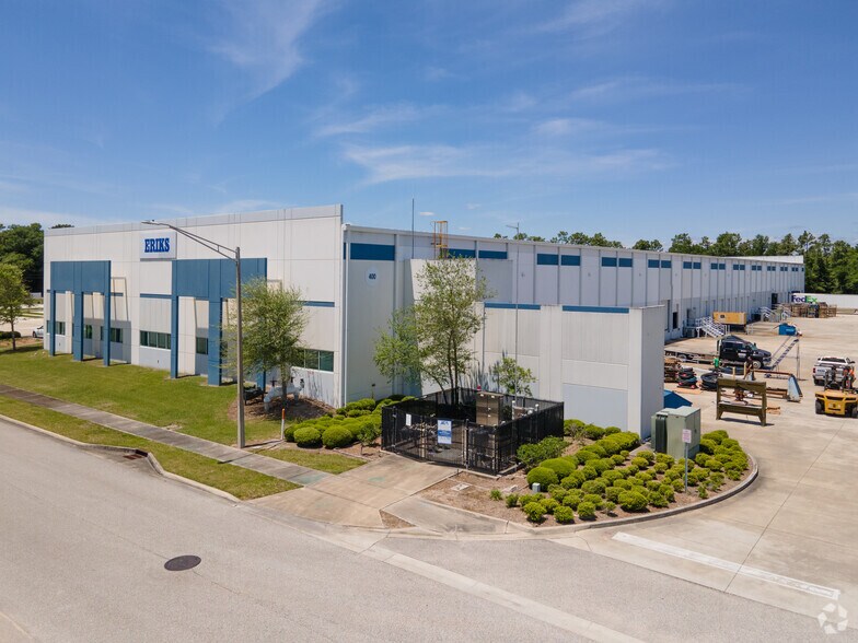 More Photos Of 2615 Port Industrial Dr, Jacksonville Warehouse For Lease