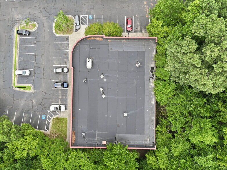 More Photos Of 502 McKnight Dr, Knightdale Medical For Sale
