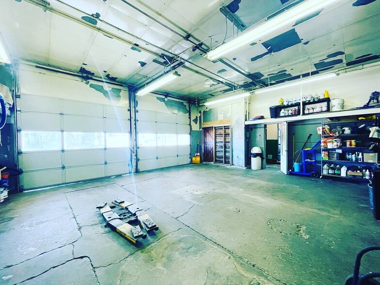 More Photos Of 3701 2nd Ave N, Great Falls Auto Repair For Sale