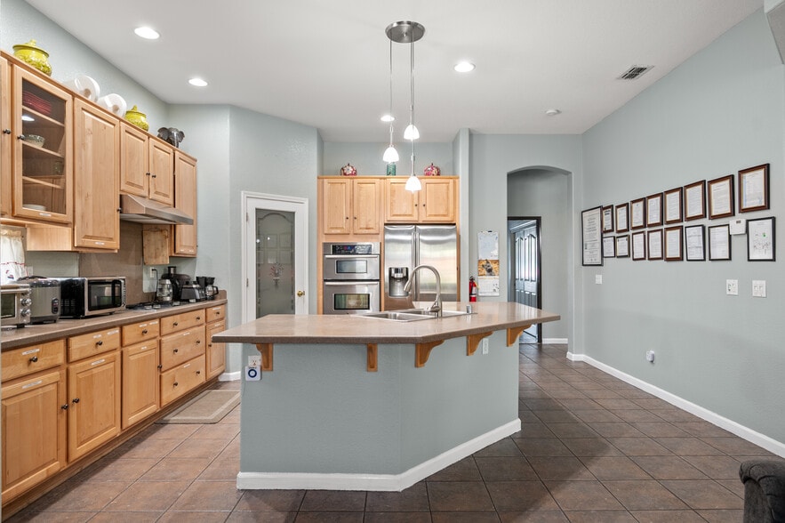 More Photos Of 9473 Heathman Way, Elk Grove Assisted Living For Sale