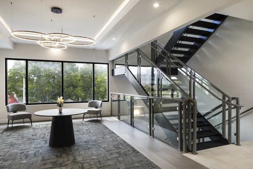 More Photos Of 3080 Tamiami Trl E, Naples Coworking Space
