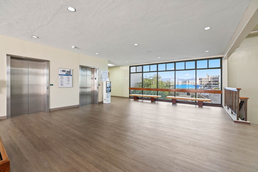 Primary Photo Of 98-1247 Kaahumanu St, Aiea Medical For Lease