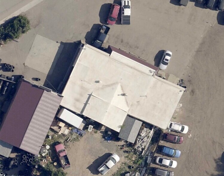 More Photos Of 15950-15990 S Golden Rd, Golden Service Station For Sale