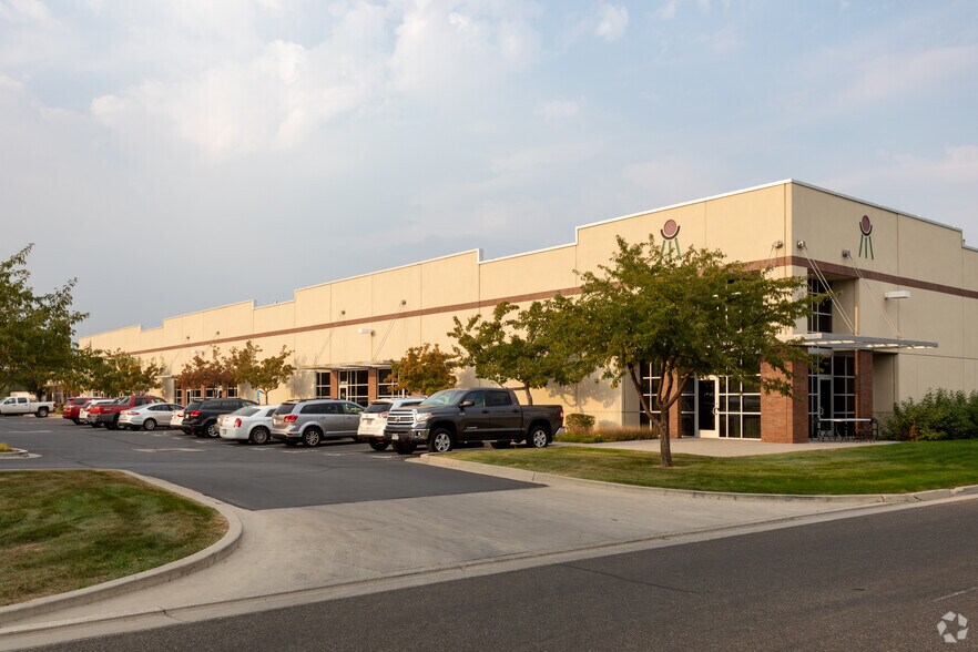 More Photos Of 1021 W 2nd St, Ogden Unknown For Lease