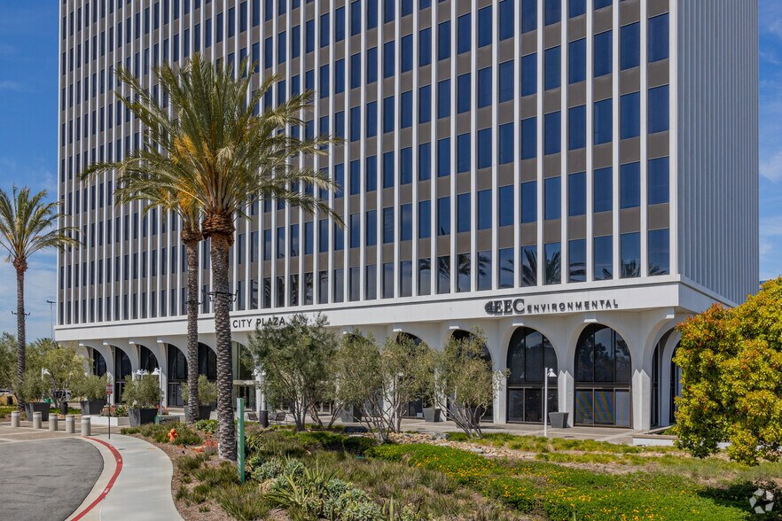 More Photos Of 1 City Blvd W, Orange Office For Lease