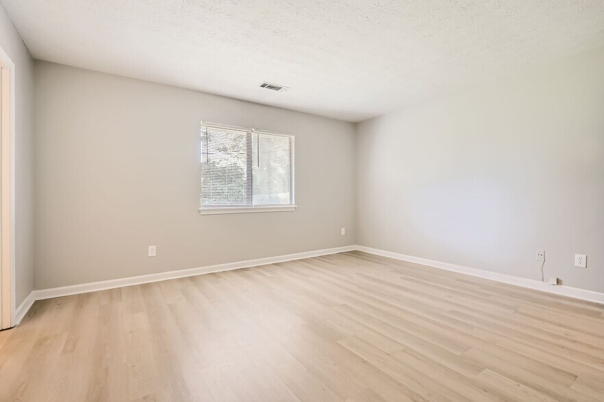 More Photos Of 2638 Fieldstone View Ln SE, Conyers Apartments For Sale