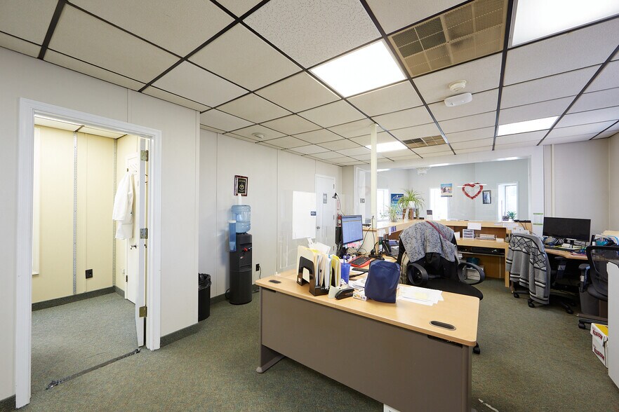 More Photos Of 2792 Egypt Rd, Audubon Office Residential For Sale