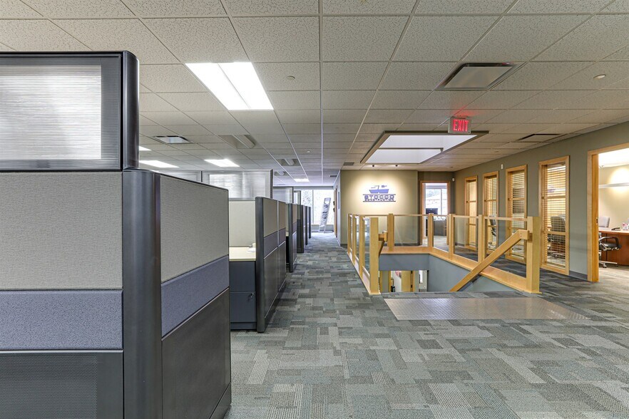 More Photos Of 2572 Davies Ave, Port Coquitlam Warehouse For Sale