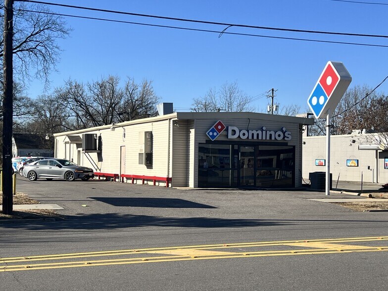 More Photos Of 7709 Parkway Dr, Leeds Fast Food For Sale