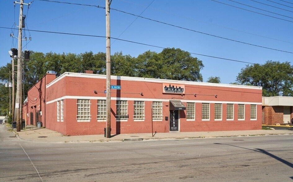 Primary Photo Of 3560 E 93rd St, Cleveland Bar For Sale