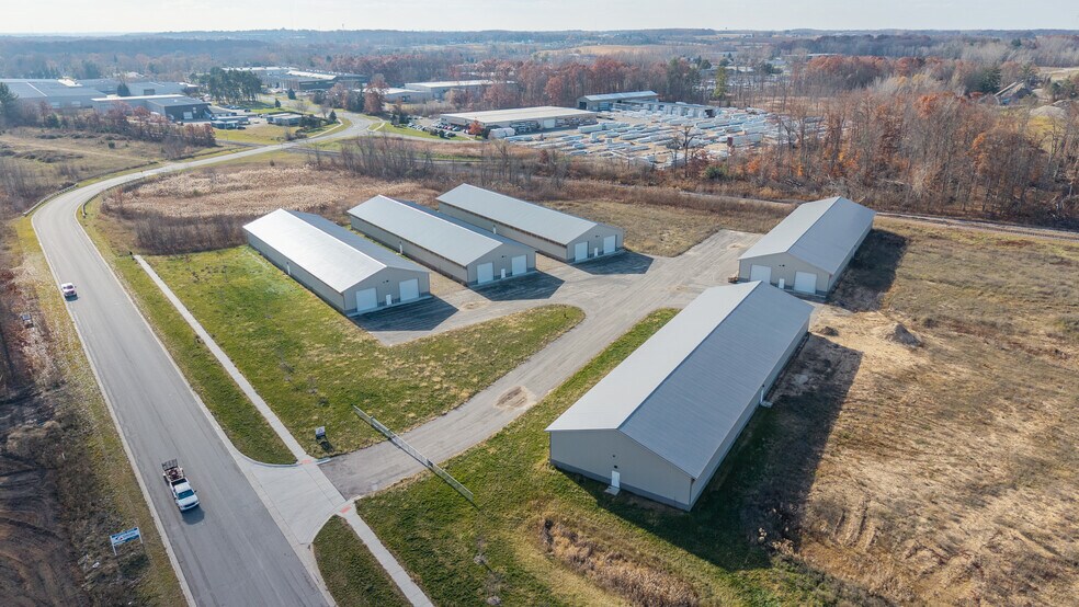 More Photos Of 5685 Comstock Park NW dr, Comstock Park Flex For Sale