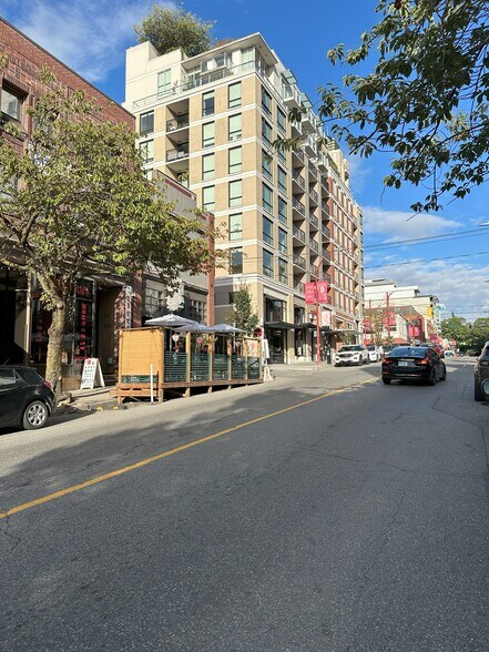 More Photos Of 139 Keefer St, Vancouver Storefront Retail Office For Lease