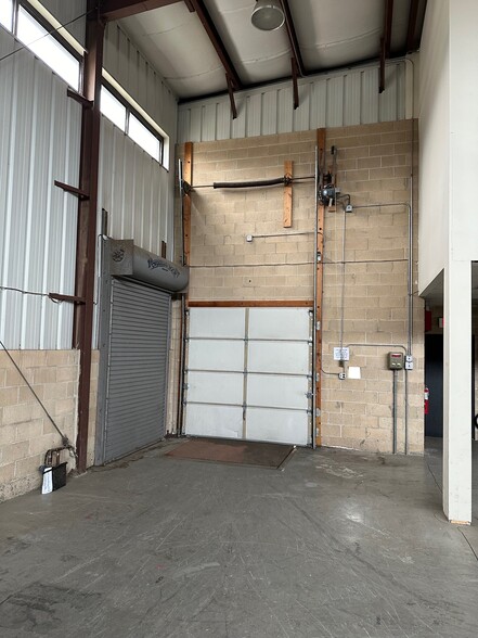 More Photos Of 17 Broad St, Norwalk Warehouse For Sale