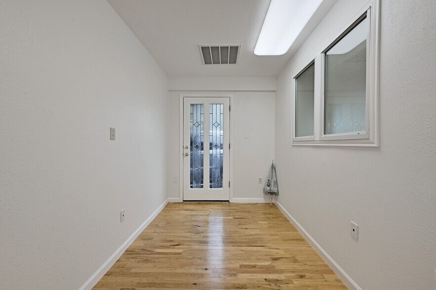 More Photos Of 13810 Fm 1826, Austin Office Residential For Sale