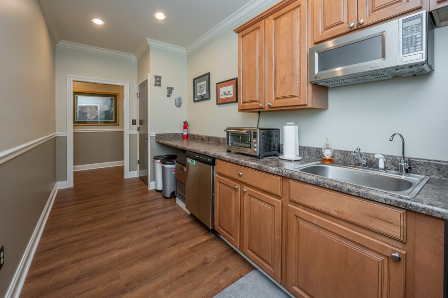 More Photos Of 2201 Providence Park, Birmingham Office For Sale