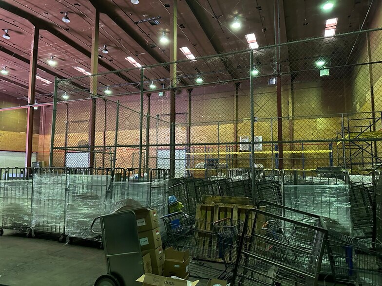 More Photos Of 120 Eda, San Antonio Warehouse For Lease