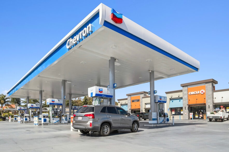 More Photos Of 42-44 Rio Rancho Road, Pomona General Retail For Sale
