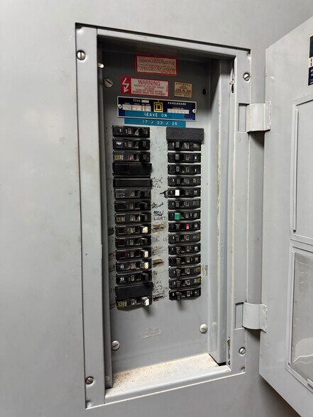 More Photos Of 3910 W Camp Wisdom Rd, Dallas Storefront For Sale