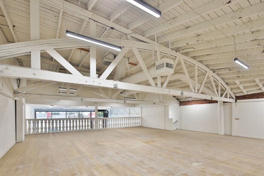 More Photos Of 446 S La Brea Ave, Los Angeles Storefront Retail Office For Sale