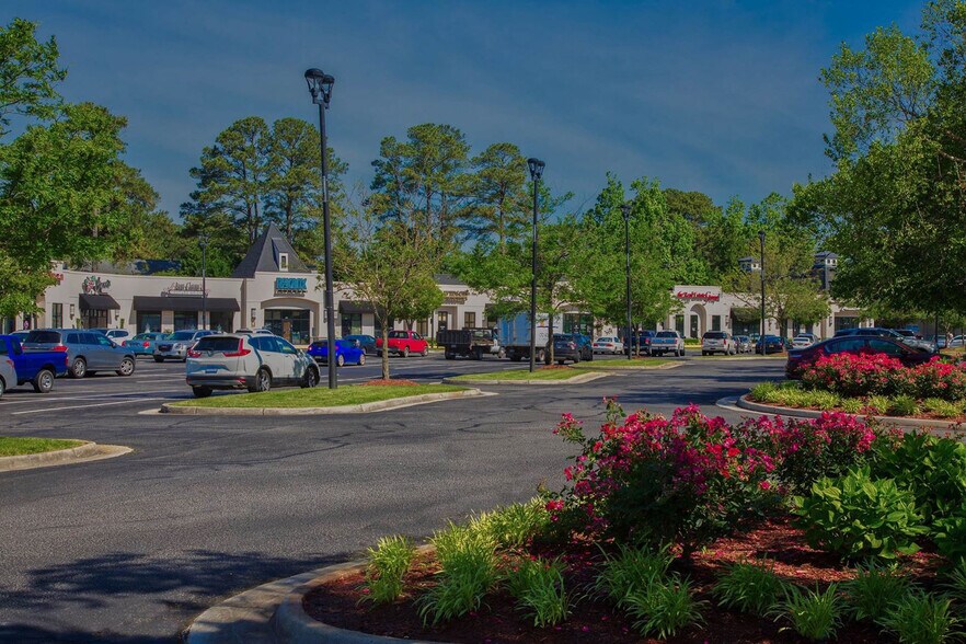 More Photos Of 401 N Great Neck Rd, Virginia Beach Unknown For Lease