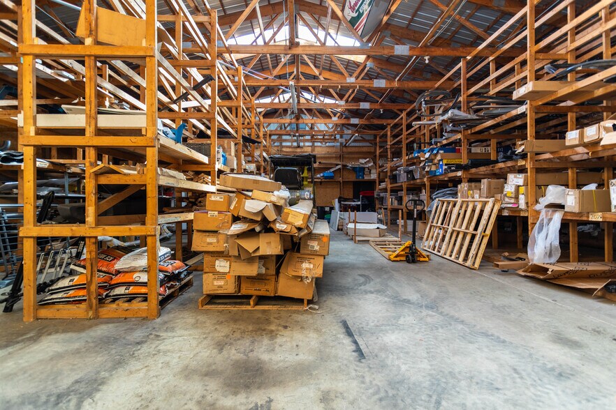 More Photos Of 1970 Us-68 N, Xenia Freestanding For Lease