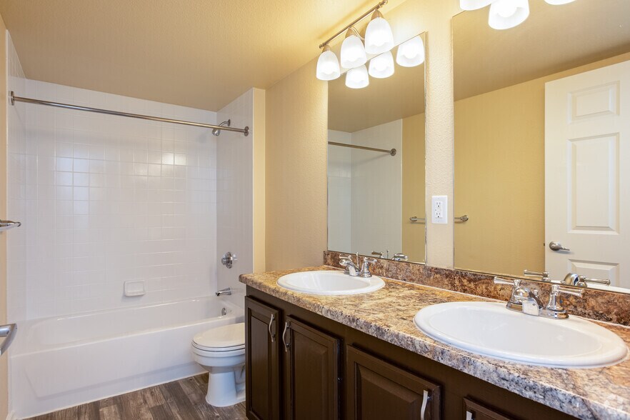 More Photos Of 10754 Belle Creek Blvd, Henderson Apartments For Lease
