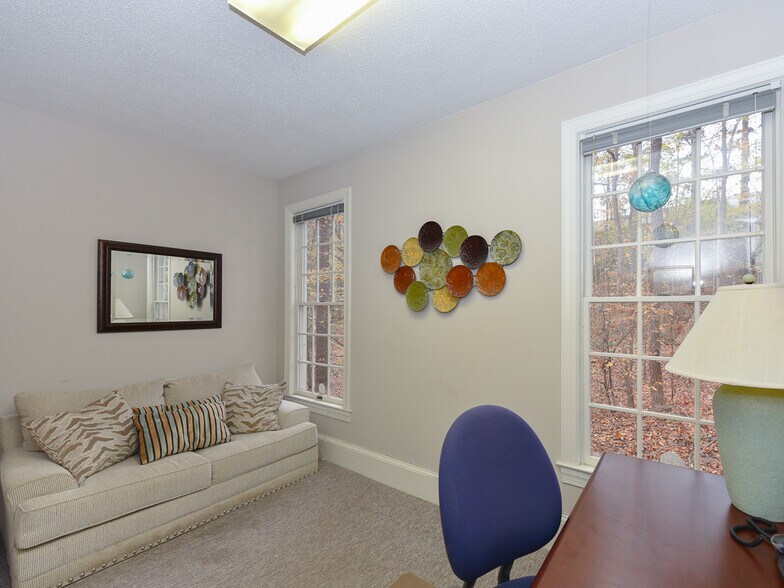 More Photos Of 5561 McNeely Dr, Raleigh Office For Lease