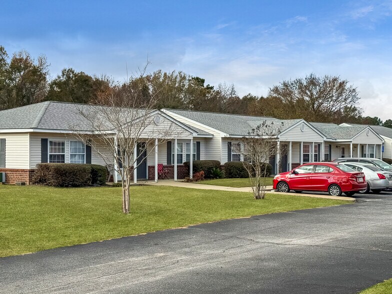 More Photos Of 1601 Radium Springs Rd, Albany Apartments For Sale