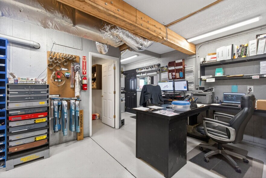 More Photos Of 109 Tabor Dr, Crossville Industrial For Sale