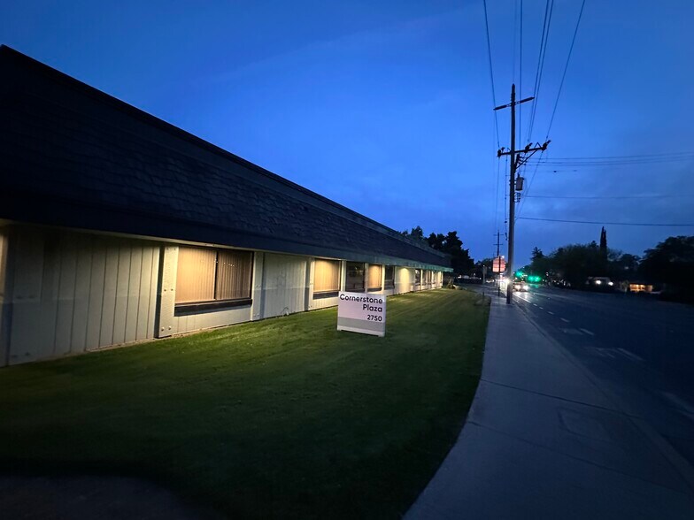 More Photos Of 2750 G St, Merced Office For Lease