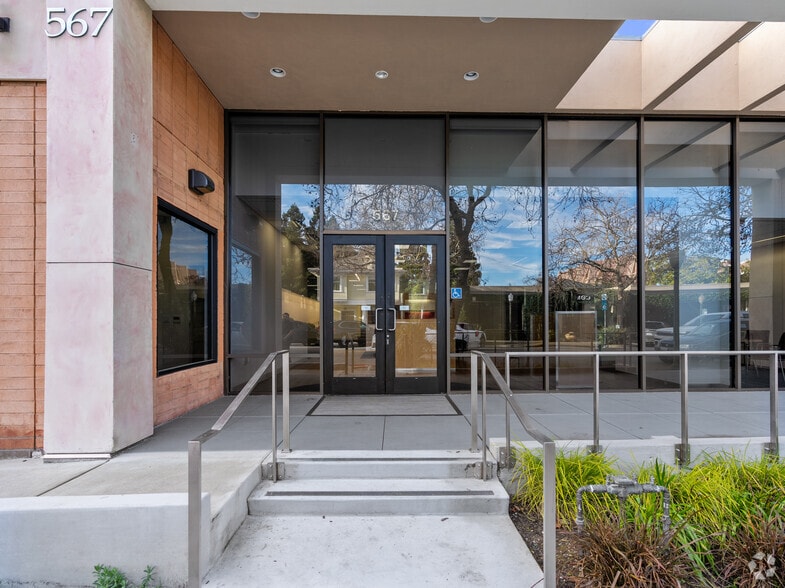 More Photos Of 567 University Ave, Palo Alto Coworking Space