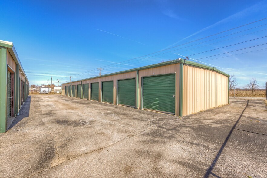 More Photos Of 14620 S 417th East Ave, Coweta Self Storage For Sale