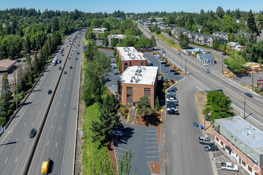 More Photos Of 9500 SW Barbur Blvd, Portland Unknown For Lease