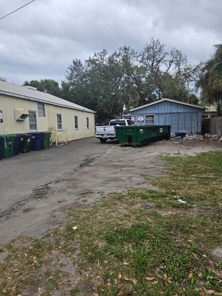More Photos Of 2704 W Azeele St, Tampa Warehouse For Lease