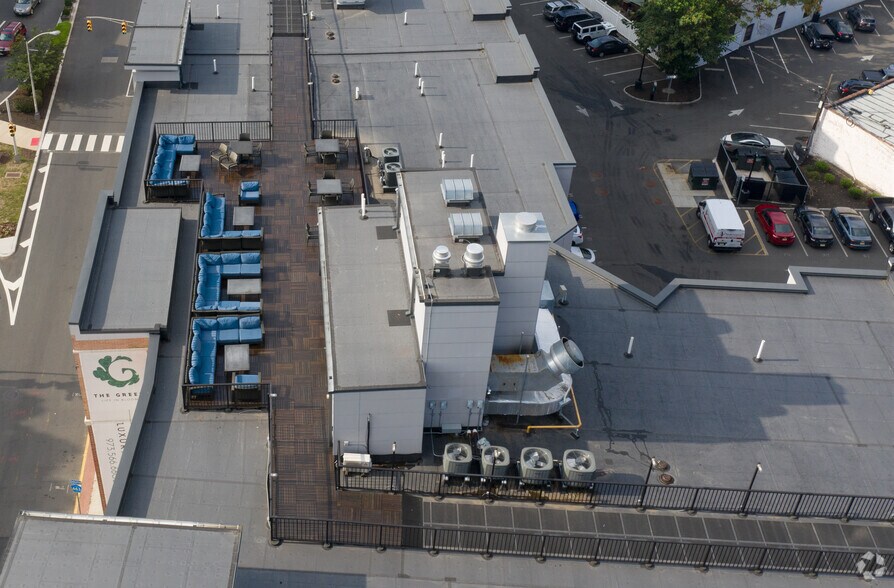 More Photos Of 56 Broad St, Bloomfield Apartments For Lease