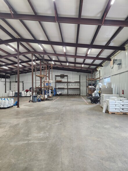 More Photos Of 10504 N Highway 265, Fayetteville Warehouse For Sale