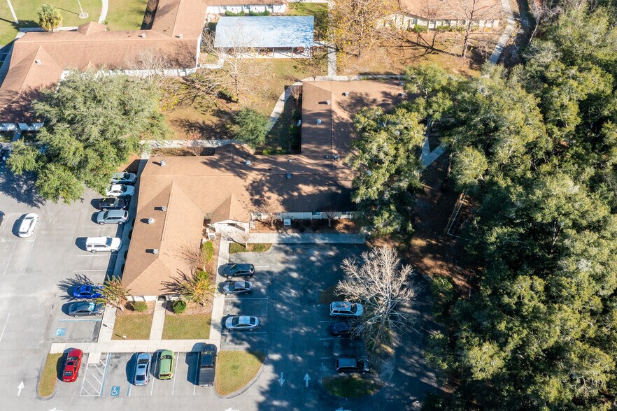 More Photos Of 418 SW 140th Ter, Jonesville Medical For Sale